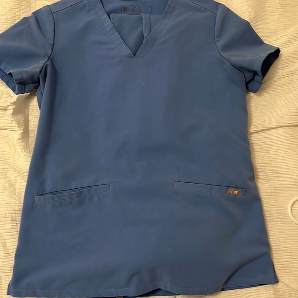 Ceil Blue Figs Scrub Top